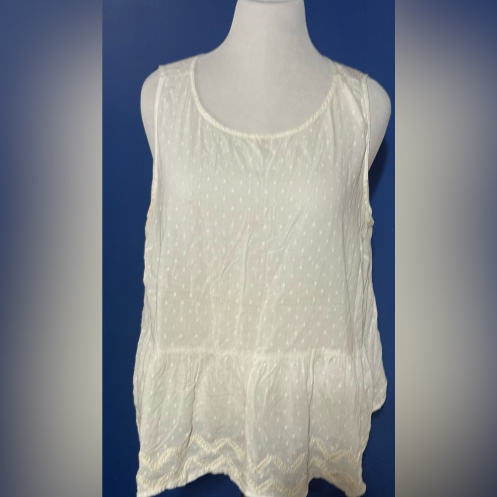 Old Navy White Apparel Size-XXL